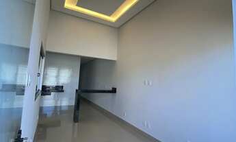 Imagem 2: Térrea para venda possui 183,000 metros quadrados com 3 quartos em Jardim Curitiba - Goiân