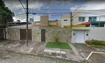 Imagem 2: Casa em Apipucos com 5 quartos sendo 3 suítes com 234m² por R$ 1.800.000,00