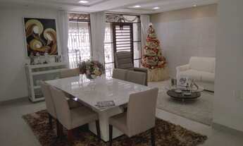 Imagem: Casa com 340 m2, 4 quartos sendo 2 suítes