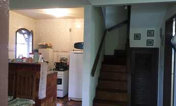 Imagem 5: Oportunidade casa com pequeno quintal com 03 vagas de garagem