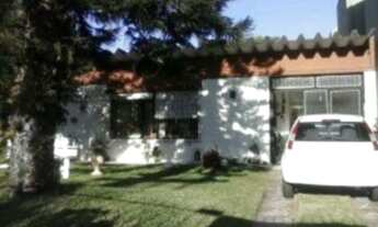 Imagem 1: Porto Alegre - Casa Padrão - Ipanema