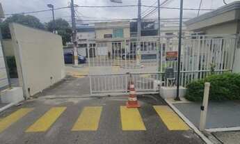 Imagem 3: Apartamento para Venda em Rio de Janeiro, Irajá, 2 dormitórios, 1 banheiro, 1 vaga