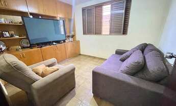 Imagem 3: Casa para venda possui 354 metros quadrados com 3 quartos em Jardim América - Goiânia - GO