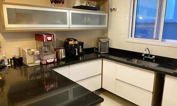 Imagem 4: Casa de condomínio sobrado para venda possui 185 metros quadrados com 4 quartos