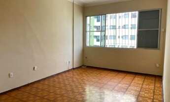 Imagem 2: Apartamento de 03 amplos quartos na Rua Moreira César!
