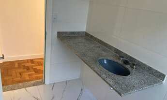 Imagem 2: Apartamento para venda possui 100 metros quadrados com 3 quartos em Leblon - Rio de Janeir