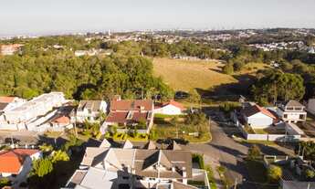 Imagem 5: Excelente Triplex 252m² mobiliado, localizado a 1 km do Parque da Barreirinha