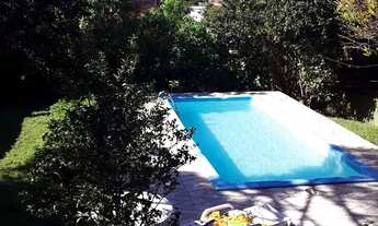 Imagem: Alugo casa térrea 2 dorm mobiliada c piscina