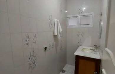 Imagem 3: Casa à venda na Coroa do Meio - 3 suítes, 340m², 4 vagas de garagem!