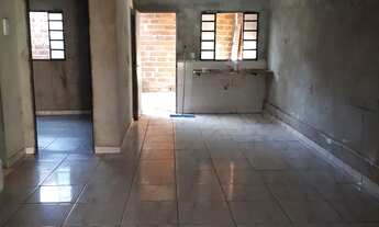 Imagem 2: ALUGO CASA 950,00