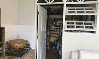 Imagem 4: Casa Plana em Localização Privilegiada no Parque São Jorge, Florianópolis !!