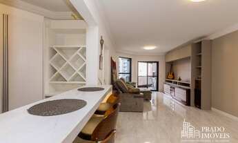 Imagem 4: Apartamento para venda possui 130 metros quadrados com 3 quartos em Ahú - Curitiba - PR