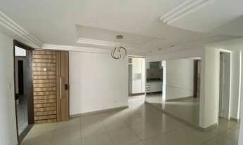 Imagem 3: Apartamento possui 80.0 de área privativa com 3 quartos mas informações com Elisângela