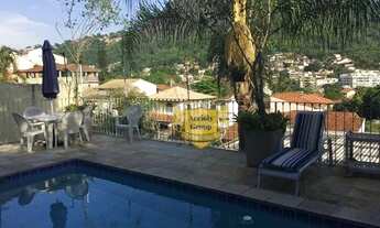 Imagem 2: Casa com 4 dormitórios à venda, 350 m² por R$ 2.000.000,00 - São Francisco - Niterói/RJ