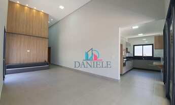 Imagem 2: Casa térrea com 3 suítes, em construção, localizada no condomínio Buona Vita