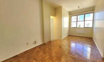 Imagem 2: Apartamento à venda do lado da Paissandu, 2 qtos com dep. compl, vista livre e vaga na esc