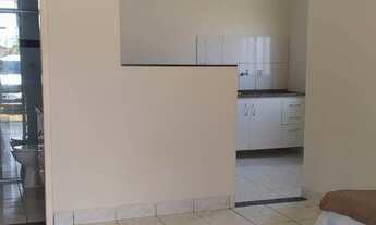 Imagem 2: Vendo casa com vista para a Pedra Azul