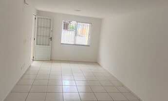 Imagem 4: Casa com 3 quartos, sendo 1 suíte, 3 banheiros, em condomínio fechado no Parque Paraíso em