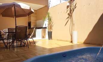 Imagem 2: CASA COM PISCINA E AREA GOUMERT/ 3 QUARTOS / GARAGEM / TRES QUARTOS