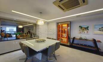 Imagem 2: Apartamento com 3 Suítes em Excelente Localização de Boa Viagem! 213m²