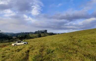 Imagem 6: Lotes próximo a represa