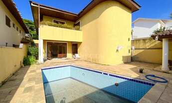 Imagem 2: Alphaville 09 - Casa com 4 dormitórios, sendo 2 suítes; Área de lazer com piscina; Churras