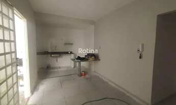 Imagem 4: Casa para alugar, 3 quartos, 1 suíte, 1 vaga, Presidente Roosevelt - Uberlândia/MG - R$ 1