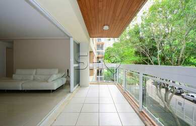 Imagem 7: Apartamento com 2 dormitórios sendo 2 suítes, 5 banheiros e 2 vagas