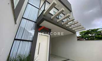 Imagem: Sobrado em rua Jovino Manoel Francisco