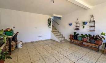 Imagem: Sobrado à venda com 1 suíte na cidade