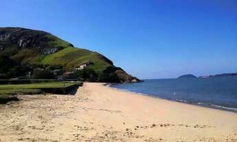 Imagem 2: Praia Grande - Casa com 6 quartos, a 2 minutos da praia