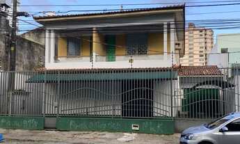 Imagem: Casa em frente Praça da República