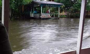 Imagem 4: Vendo terreno na comunidade do Ariri