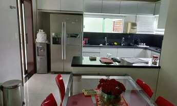 Imagem 3: Residencial Tapajós Casa Duplex com 04 Suítes + Escritório Mobiliada