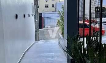 Imagem 2: Apartamento duplex com duas sacadas e vaga de garagem