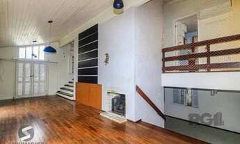 Imagem 2: Excelente casa de 147m² com 3 dormitórios, 4 vagas e 1 piscina