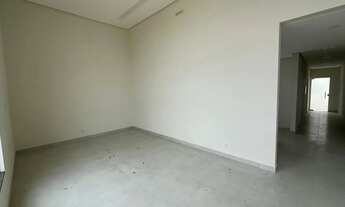 Imagem 6: Casa de Luxo com 3 Suítes e Área Gourmet em Condomínio Fechado - Agende Sua Visita!