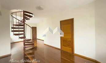 Imagem 4: Imóvel para venda possui 260 metros quadrados com 4 quartos