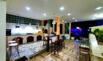 Imagem: Piscina, Campo Gramado, Salão de Jogos