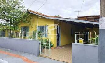 Imagem 2: CASA COM EDÍCULA A VENDA EM BALNEÁRIO CAMBORIÚ
