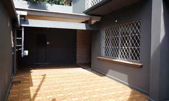 Imagem 2: Sobrado para aluguel possui 240 metros quadrados com 3 quartos em Indianópolis - São Paulo