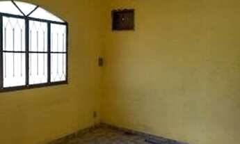 Imagem 2: Casa ao lado do centro de Cotia a venda com documento