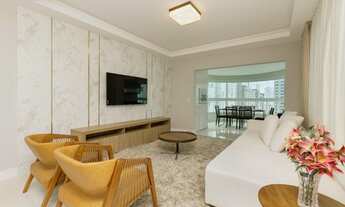 Imagem 1: Apartamento para venda 3 suítes mobiliado vista mar Centro - Balneário Camboriú - SC