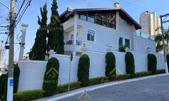 Imagem: Sobrado à venda com 470m2 construídos