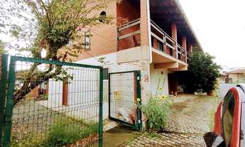 Imagem 2: Numa das melhores regiões em Ubatuba e vista permanente para o mar, esse sobrado irá te su