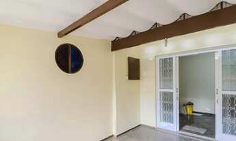 Imagem 2: Sobrado para venda possui 121 metros quadrados com 3 quartos em Centro - São Bernardo do C