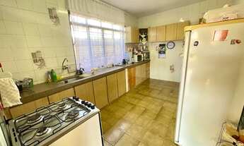 Imagem 6: Casa para venda possui 354 metros quadrados com 3 quartos em Jardim América - Goiânia - GO