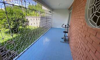 Imagem 4: Rua sem saída, 337m2 de terreno, 300m2 de área construída