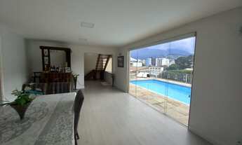 Imagem: Casa no Centro de Teresópolis, 4 quartos