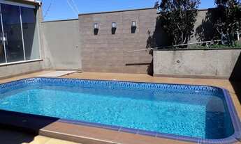Imagem 2: Casa Alto Padrão com Piscina na Região Central - Apucarana - PR